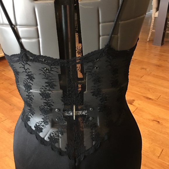 SOLD ON MERCARI Vintage Val Mode Black Gown Size M - Picture 4 of 6